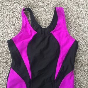 One piece bathing suit 👙 ☀️